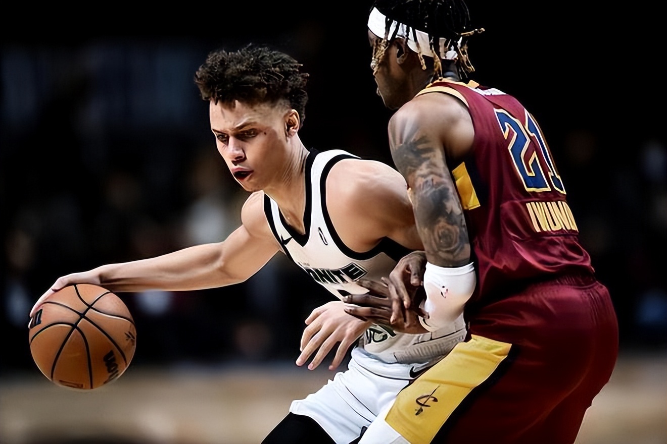 开云体育官网-欧篮联倒计时，萨克拉门托国王关键时刻回应争议，细节引发关注，质疑声仍在，轮换策略成焦点的简单介绍