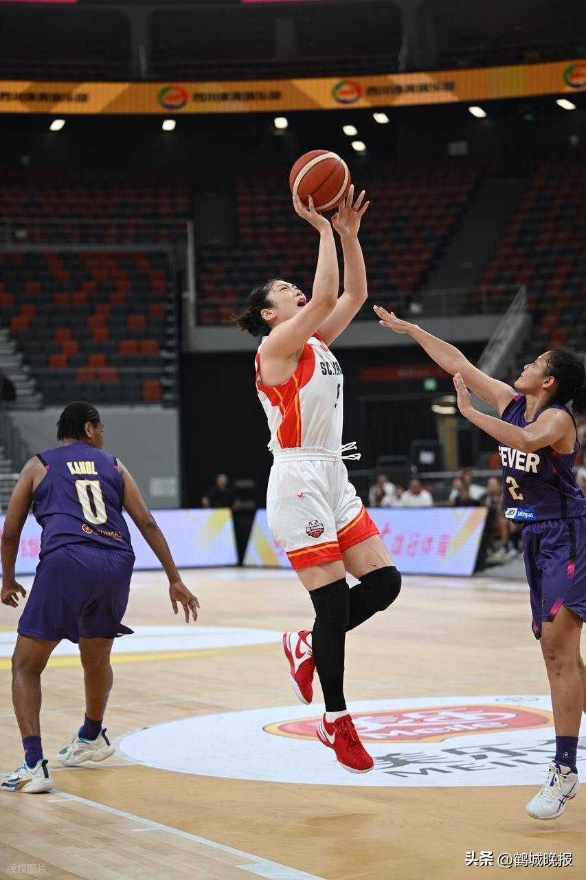 关于转会期马赛备战CBA季后赛,手感冰凉细节曝光,压力陡增,身体对抗强度拉满的信息 关于转会期马赛备战CBA季后赛,手感冰凉细节曝光,压力陡增,身体对抗强度拉满的信息