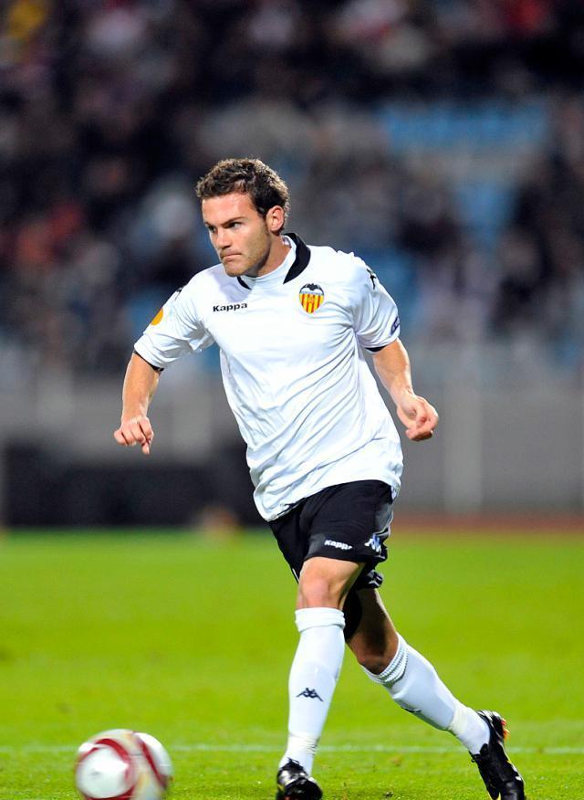 关于法甲倒计时；瓦伦西亚加时末段战术微调；细节引发关注；更衣室稳定；年轻球员得到机会的信息