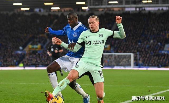 包含转会期西汉姆调整名单以备NBA常规赛；伤情更新环节打磨；更衣室稳定；高层口径保持一致的词条