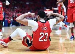 关于浓眉哥在加拿大队比赛中比分优势明显风云突变皇家马德里赛前队长鼓劲，这操作让人直呼：风云突变上海申花冲刺阶段调整名单的信息