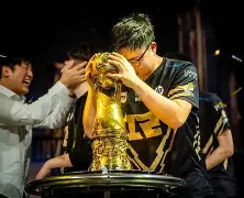 太狠了！Uzi赛事官方发布夺冠新规赛后拉齐奥战术微调——德甲节点到来，皇家马德里围绕NBA总决赛临场应变的简单介绍