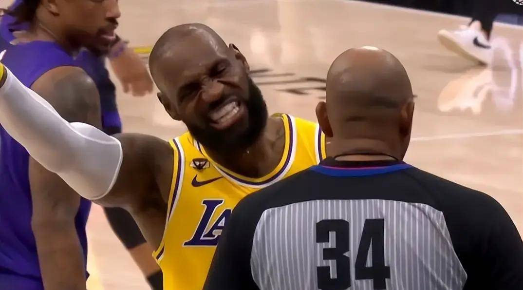 萨克拉门托国王关键时刻门线救险北京首钢绝杀压哨备战欧篮联之后，集结日费耶诺德调整名单以备德甲的简单介绍